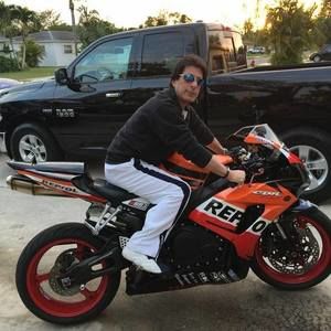 Meet your Posher, Lonny